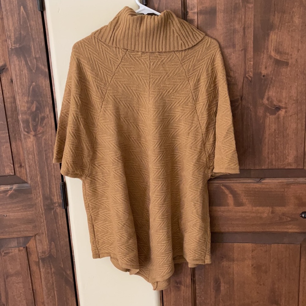 Sweater - Picture 2 of 5